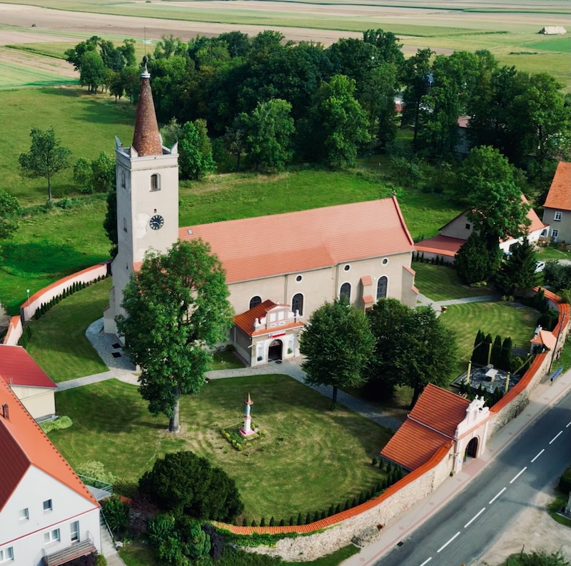 Kościół pw. św. Wawrzyńca w Budzowie